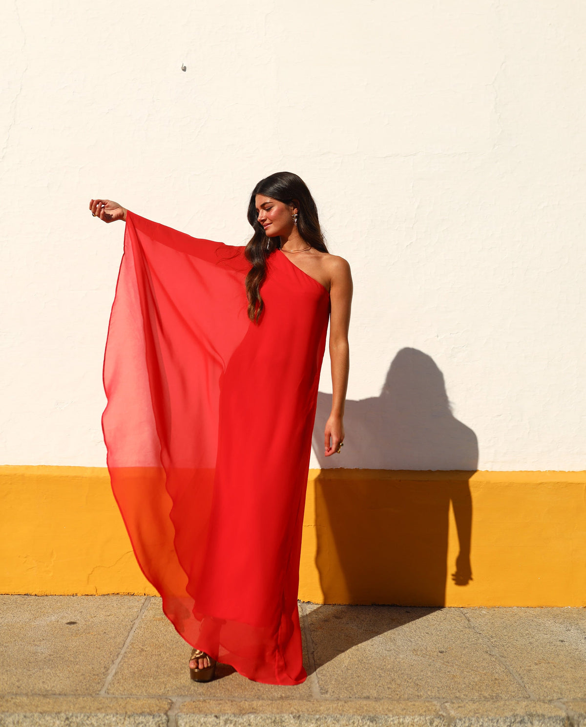 VESTIDO MRS. RIVERA · ROJO